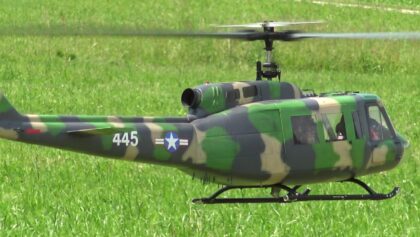 LOORHOLZ HELICOPTER MEETING 2021 Army Bell Huey UH1 RC Electric