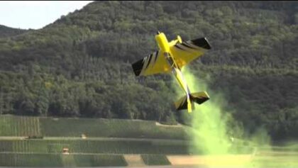 R/C Aerobatic to Lindsey Stirling Schmerlat 2015