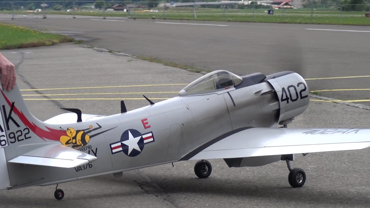 RC Douglas A-1H Skyraider U.S Navy Scale Airplane Model