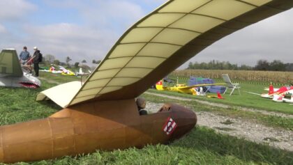 RC GLIDER ONLY MADE OF WOOD NOSTALGIC