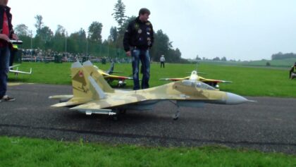 Radio controlled Turbine Model Jet Sukhoi SU-27 Flanker with Afterburn