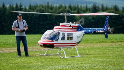 Sounds like a Real one | GIANT BELL 205 JET-RANGER