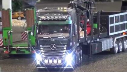 Special RC Truck Mercedes Actros Very Long Vehicle with double